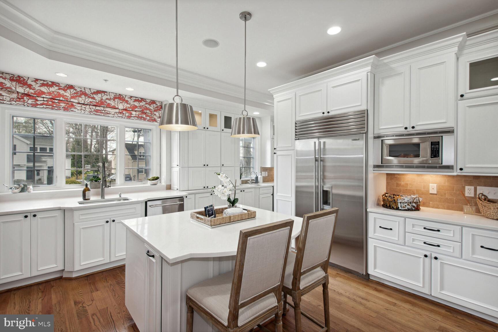 8220 Custer Road Bethesda, MD 20817 - Photo 18 of 46