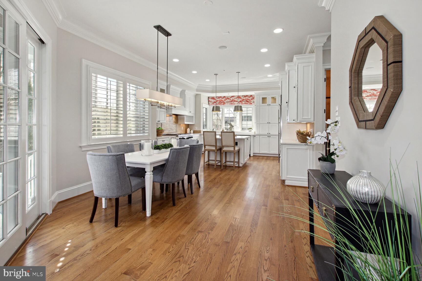 8220 Custer Road Bethesda, MD 20817 - Photo 21 of 46