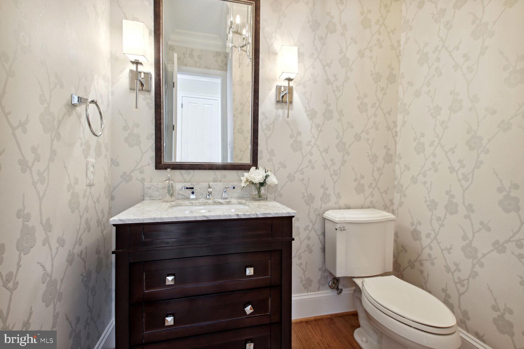 8220 Custer Road Bethesda, MD 20817 - Photo 24 of 46