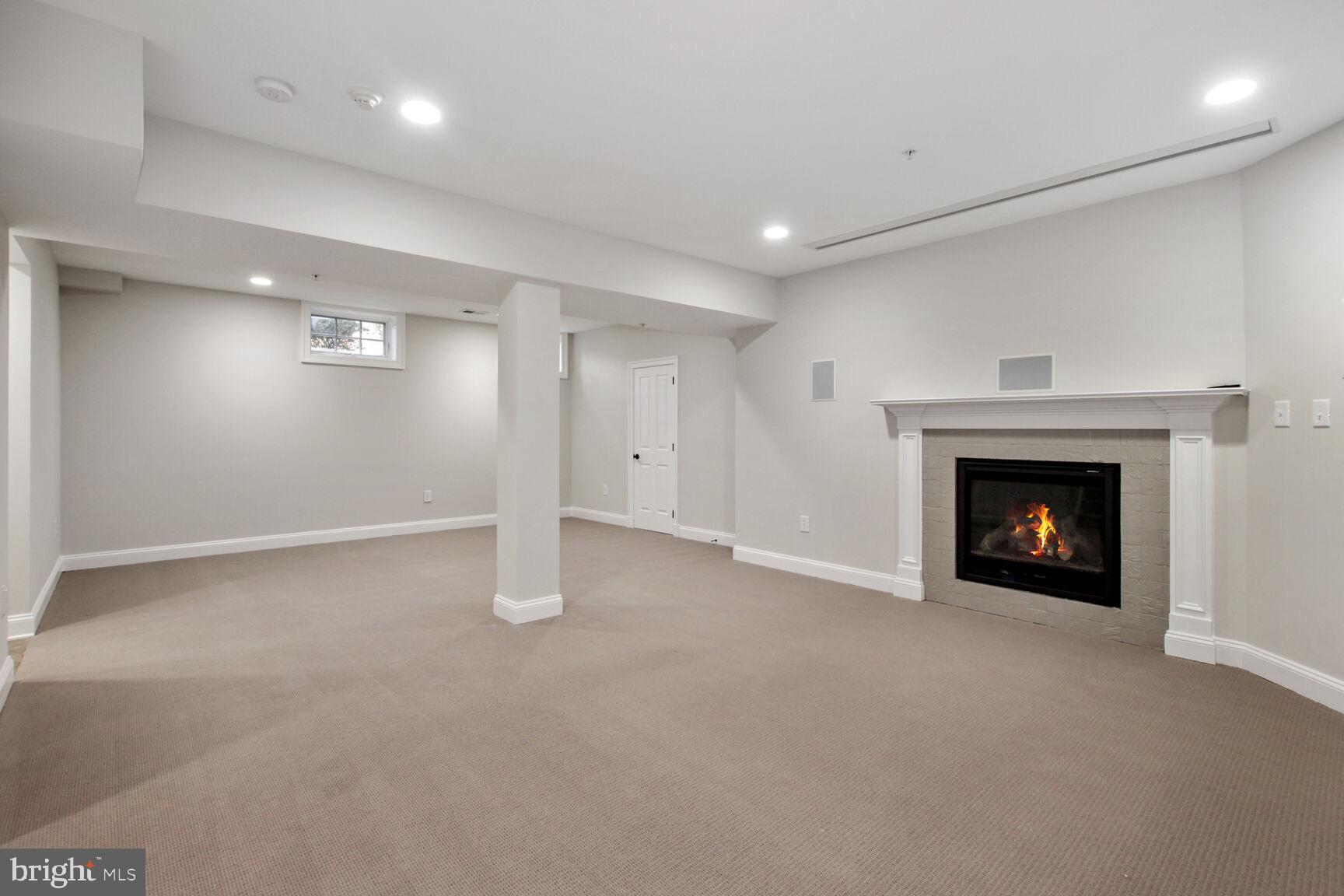 8220 Custer Road Bethesda, MD 20817 - Photo 40 of 46