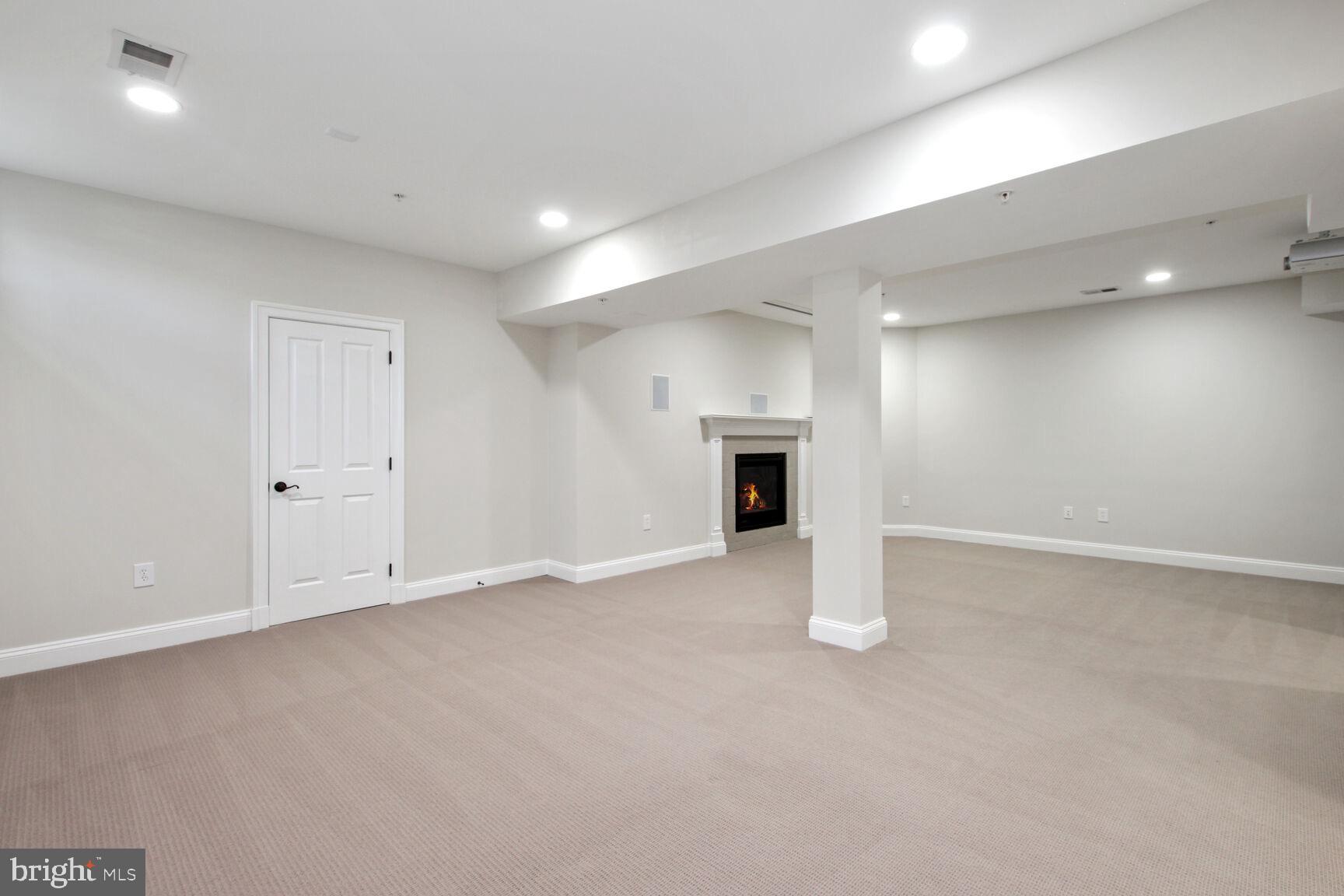 8220 Custer Road Bethesda, MD 20817 - Photo 41 of 46