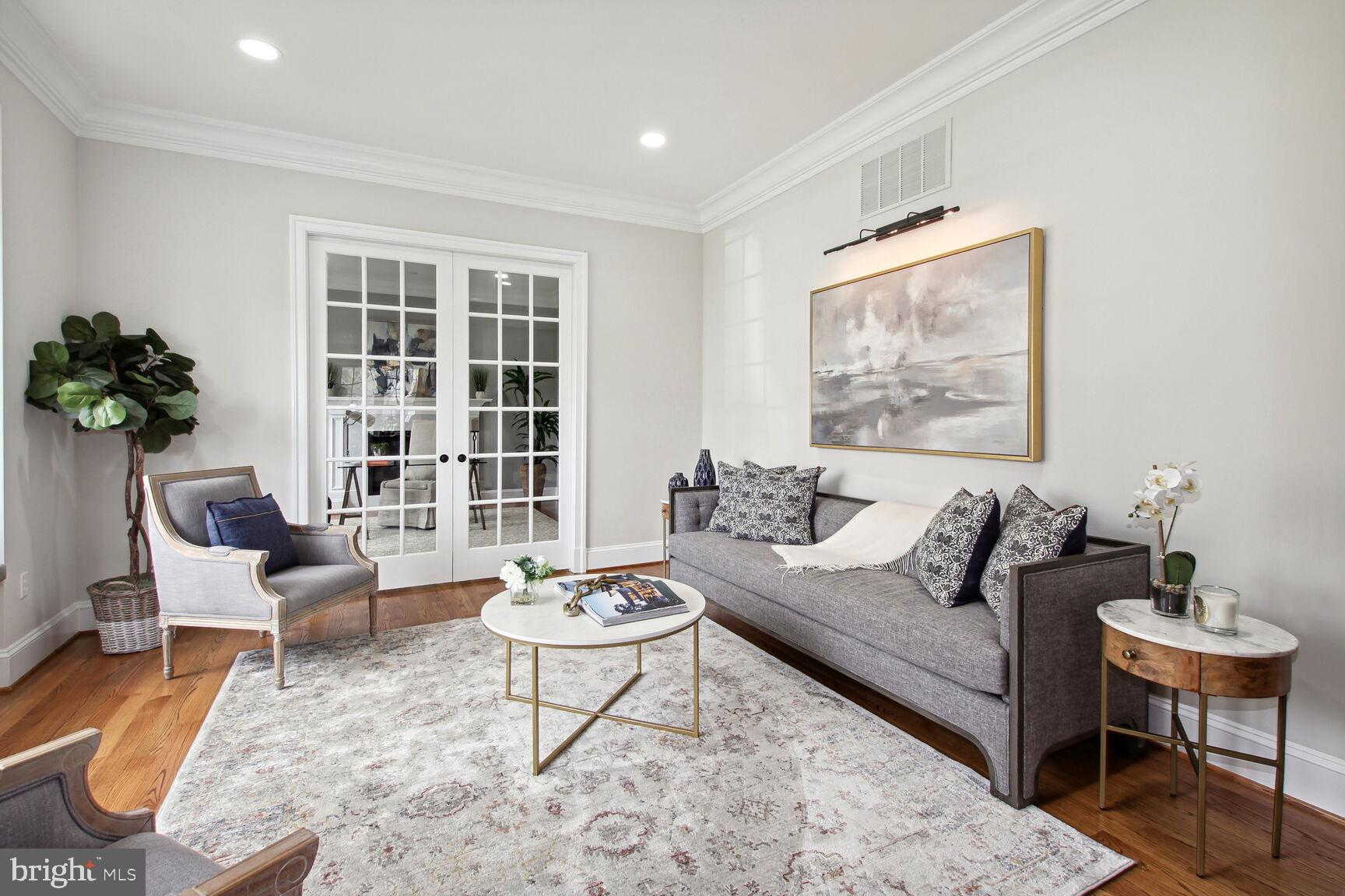 8220 Custer Road Bethesda, MD 20817 - Photo 10 of 46