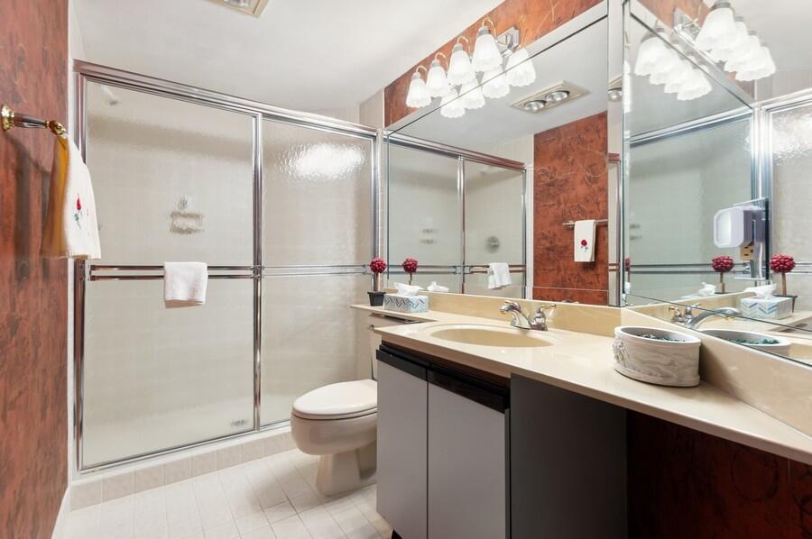 1401 South Ocean Boulevard, Unit 110 Boca Raton, FL 33432 - Photo 22 of 46 Guest Bath