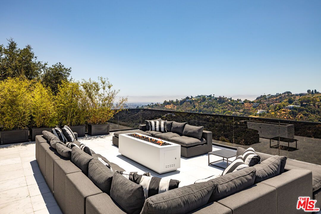 1475 Bel Air Road Los Angeles, CA 90077 - Photo 32 of 33