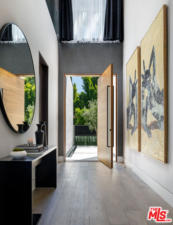 1475 Bel Air Road Los Angeles, CA 90077 - Photo 8 of 33
