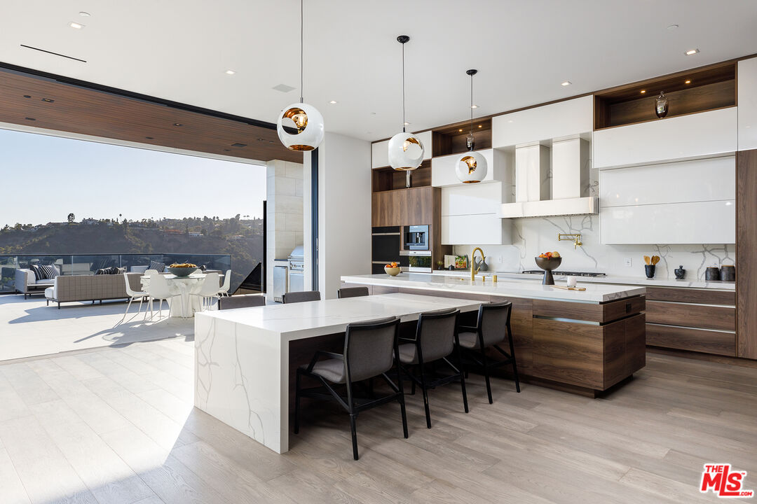 1475 Bel Air Road Los Angeles, CA 90077 - Photo 10 of 33