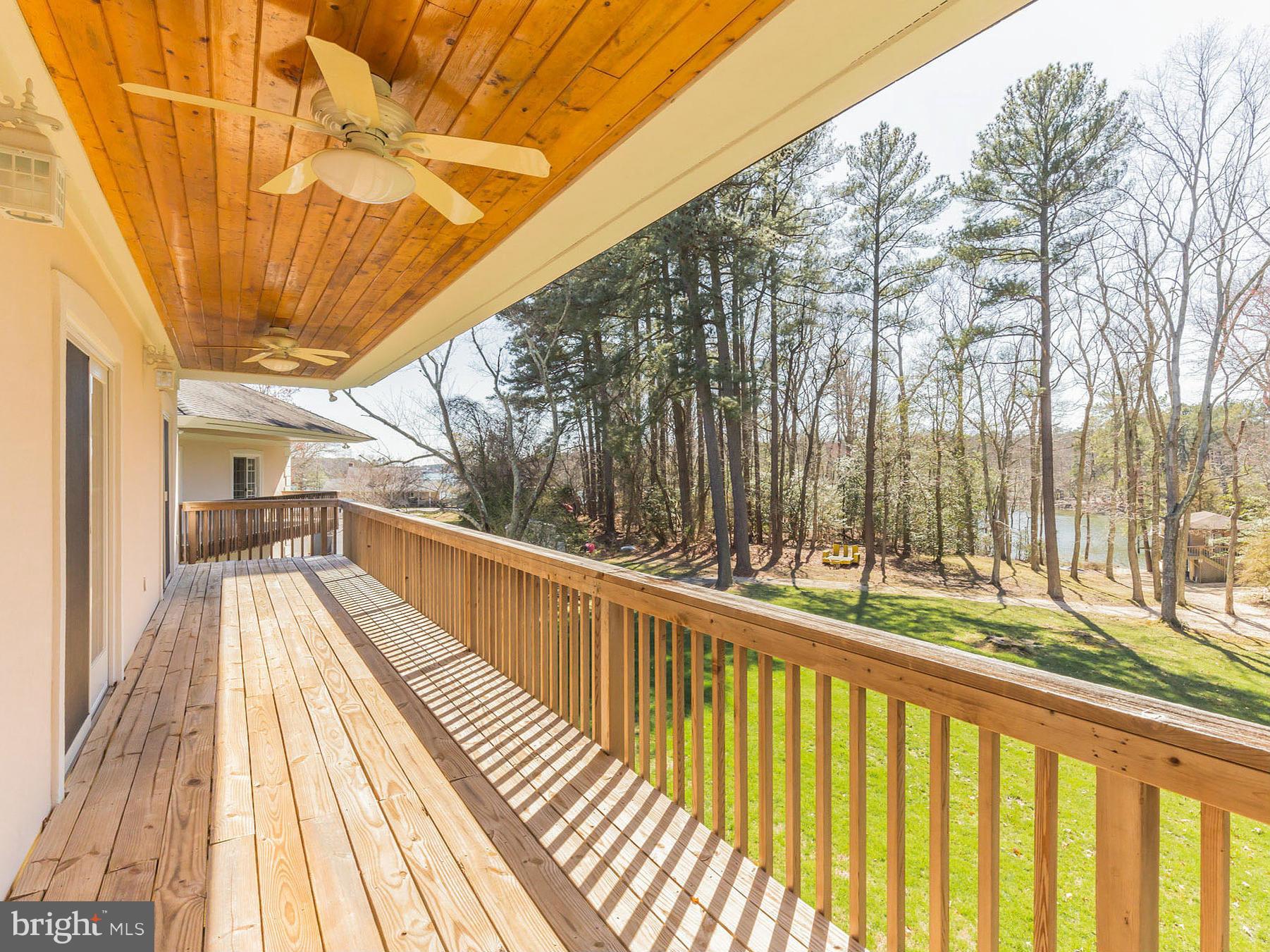 48510 Whitaker Road St. Inigoes, MD 20684 - Photo 17 of 30 a view of balcony with couch
