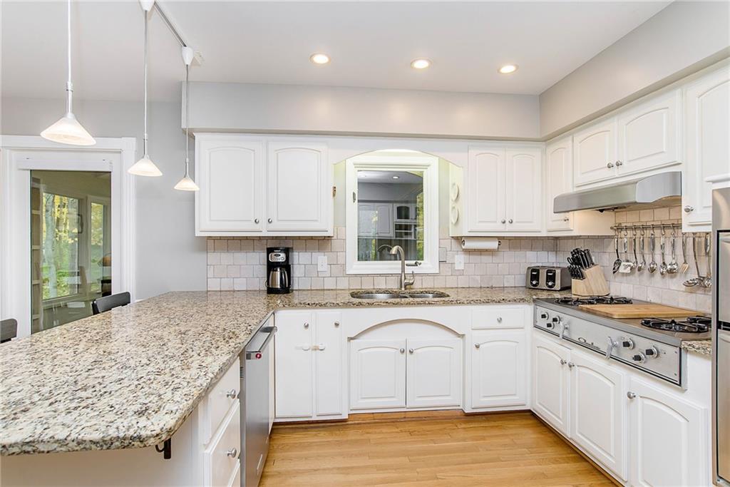 6453 Johnson Road Indianapolis, IN 46220 - Photo 9 of 37 Gallery Image 9