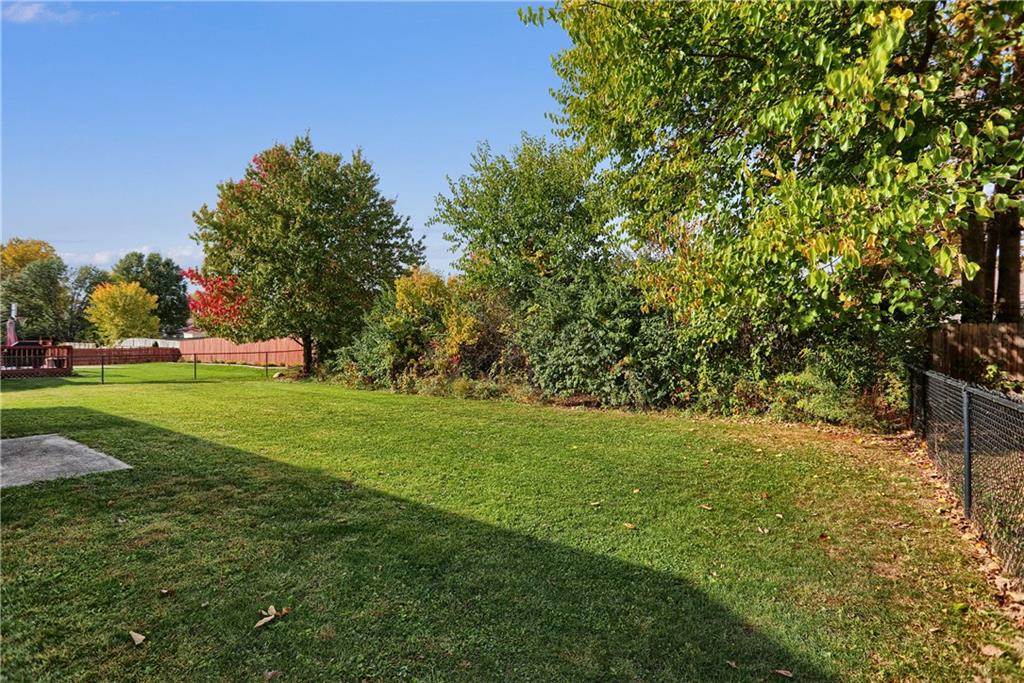 1172 Hopkins Road Indianapolis, IN 46229 - Photo 7 of 40 Gallery Image 7