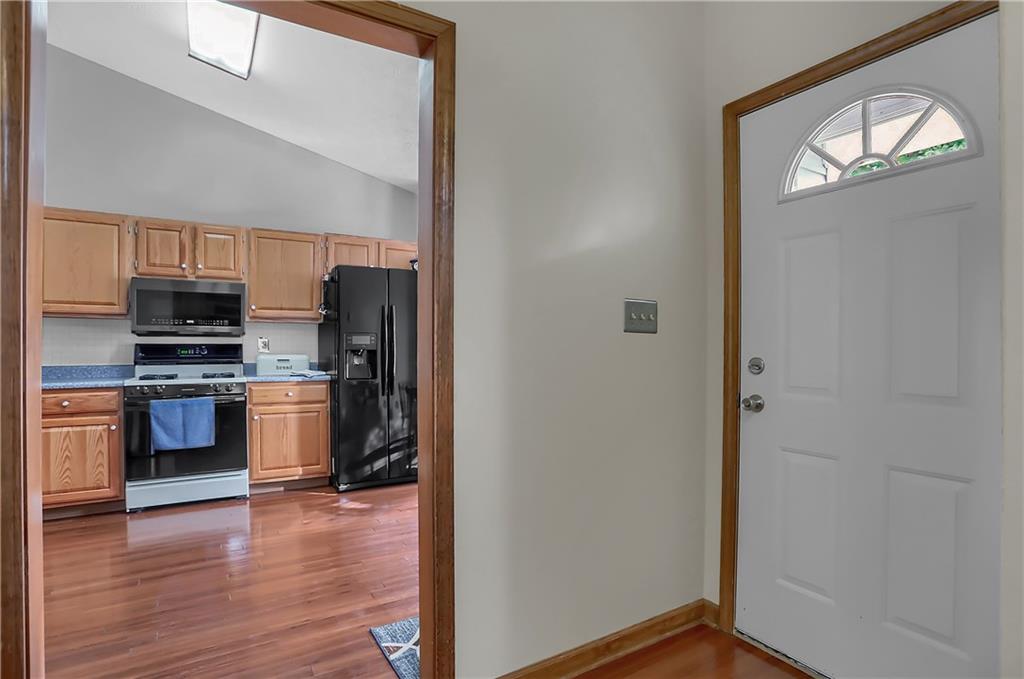 1172 Hopkins Road Indianapolis, IN 46229 - Photo 9 of 40 Gallery Image 9