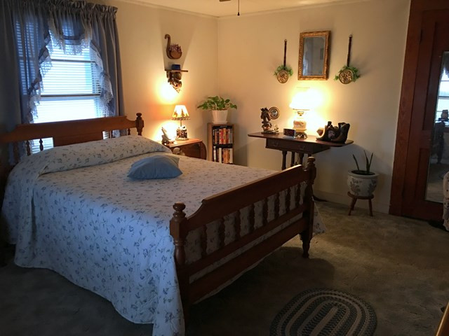 409 Lee Street Fremont, NC 27830 - Photo 6 of 18 Bedroom 1