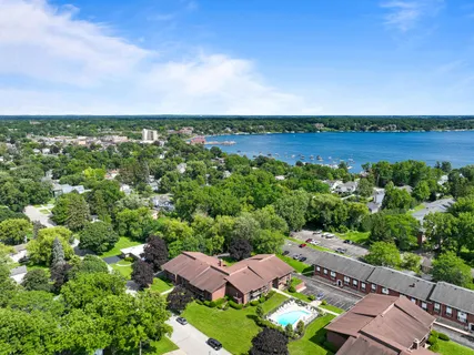 $148,500 | 1250 Wisconsin Street, Unit 209B, Lake Geneva, WI 53147