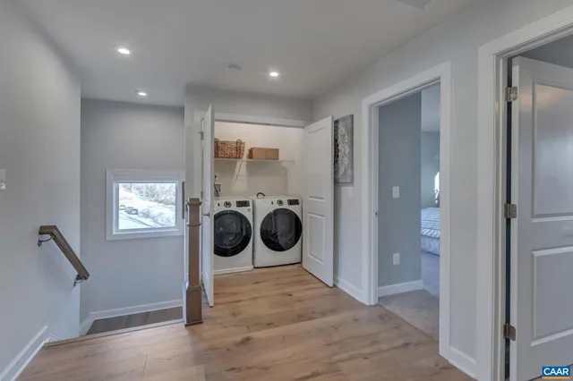 a view of entryway and workspace