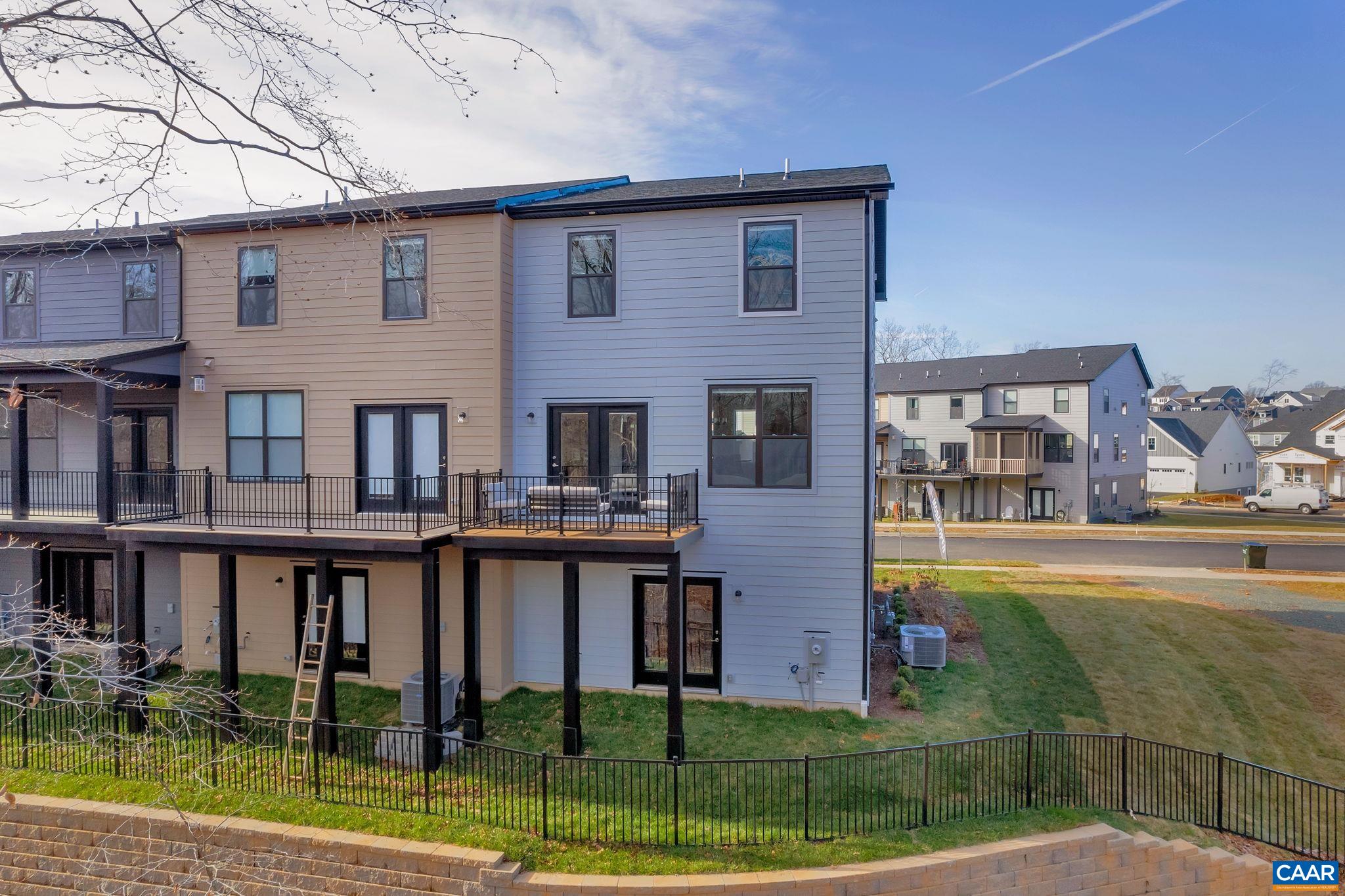 1842 Fowler Street Charlottesville, VA 22901 - Photo 6 of 44 a house that has a lot of plants in it