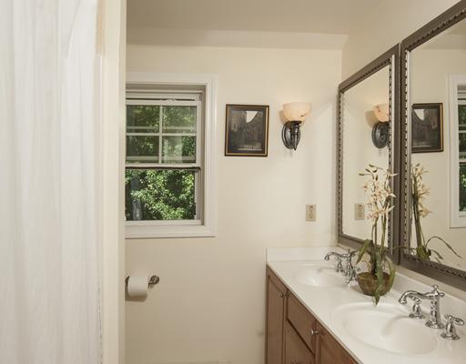 135 Ogunquit Road South Berwick, ME 03908 - Photo 13 of 20 Master Bath/Spa.