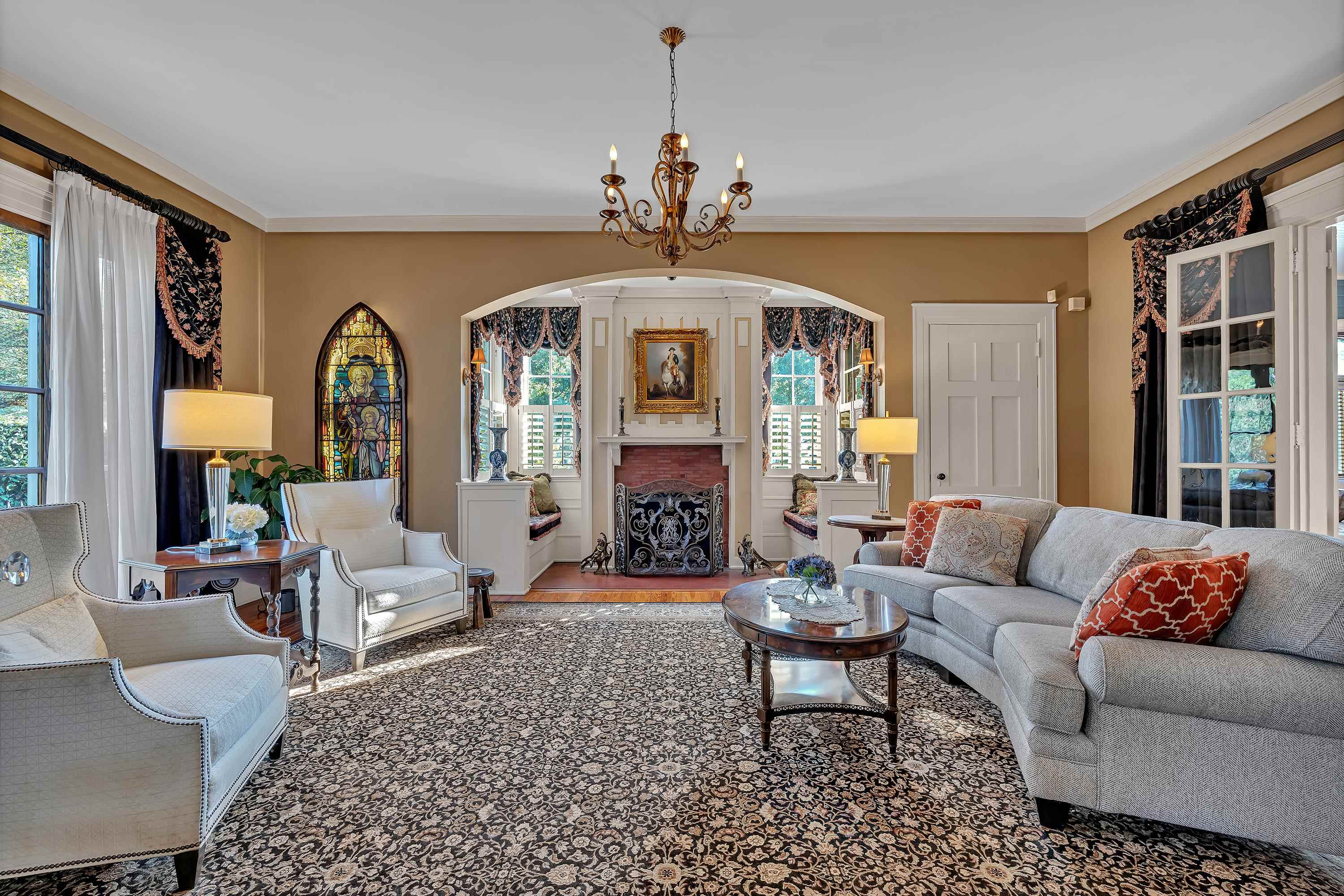 571 East Main Street Spartanburg, SC 29302 - Photo 2 of 34