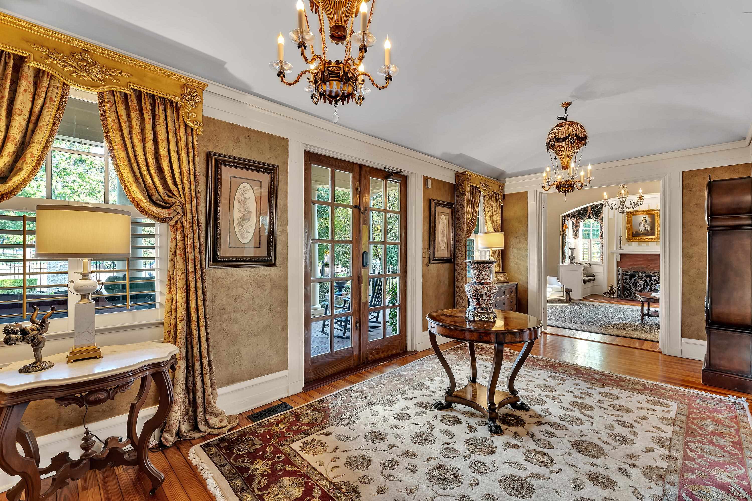 571 East Main Street Spartanburg, SC 29302 - Photo 4 of 34