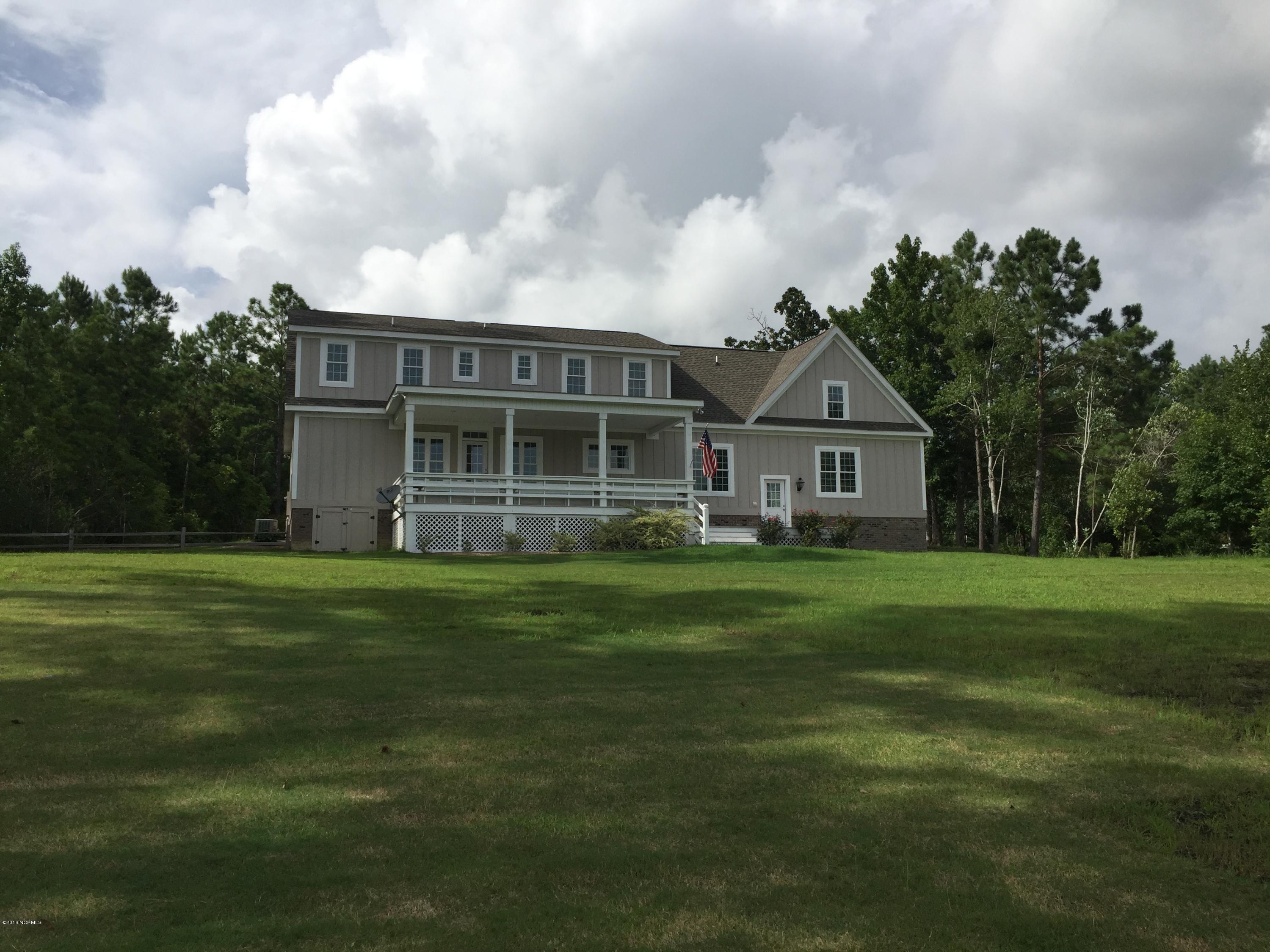 264 White Oak Bluff Road Stella, NC 28582 - Photo 20 of 48 Large Back Yard