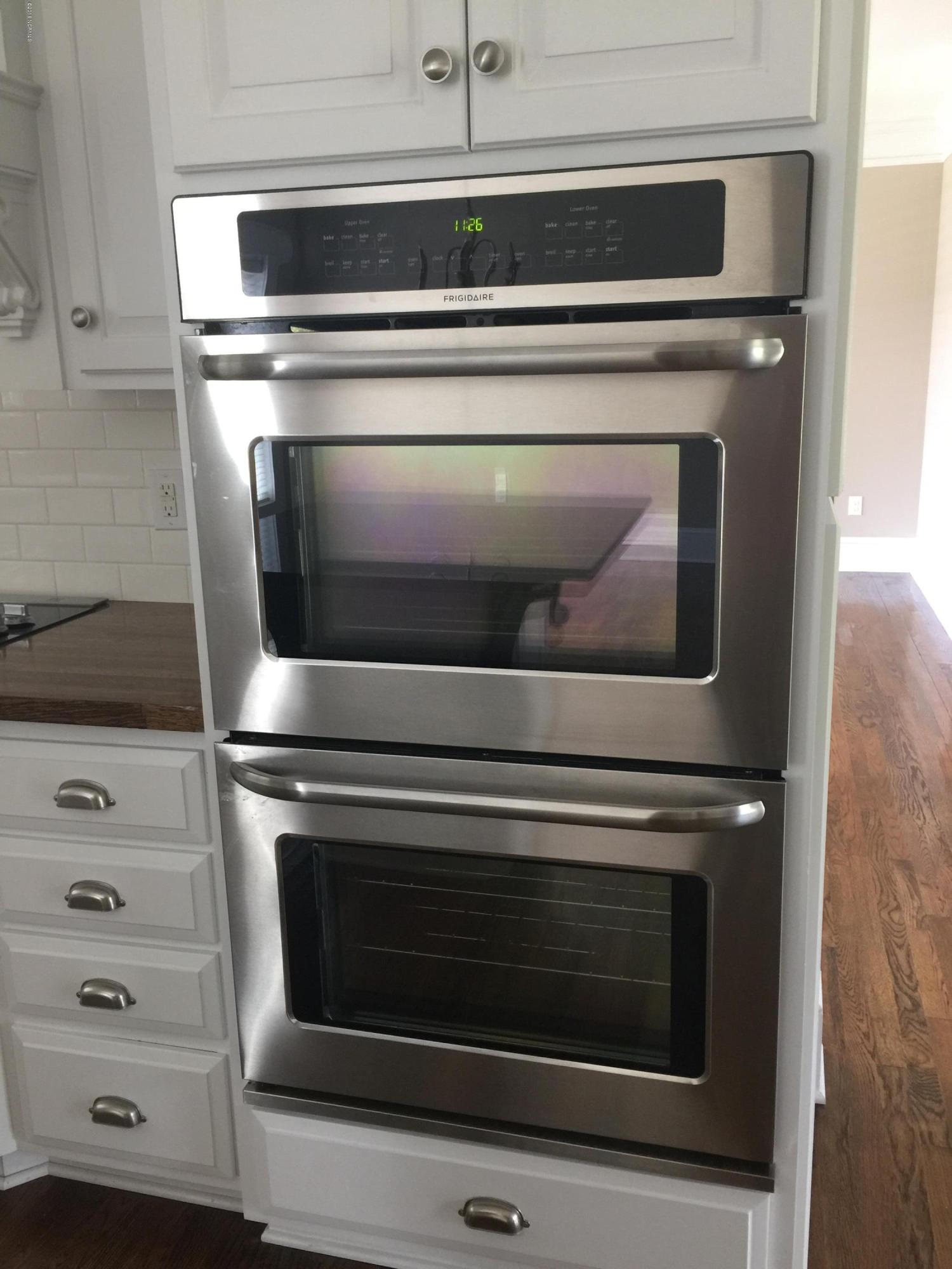 264 White Oak Bluff Road Stella, NC 28582 - Photo 5 of 48 Double Ovens