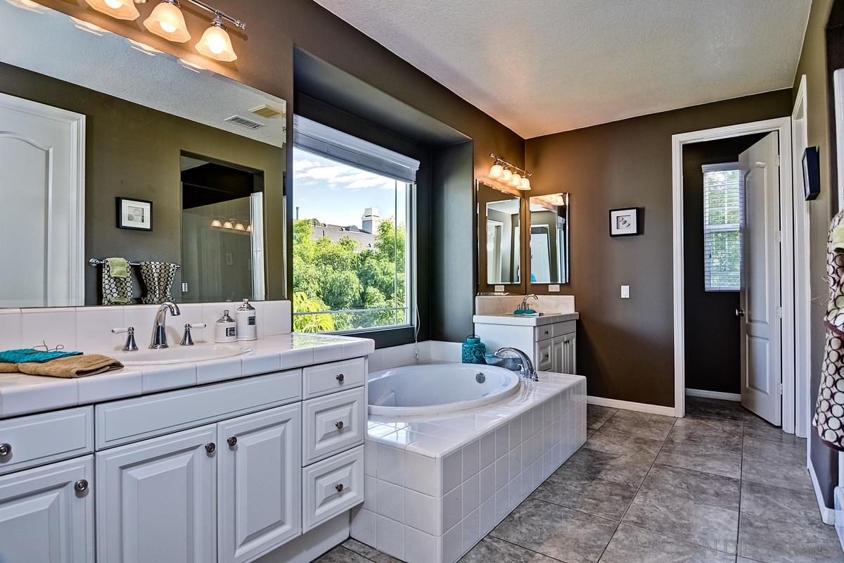612 Sand Shell Avenue Carlsbad, CA 92011 - Photo 11 of 24