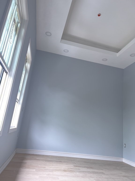 183 West Fifth Street, Unit 1 Boston, MA 02127 - Photo 5 of 16 a view of a small space