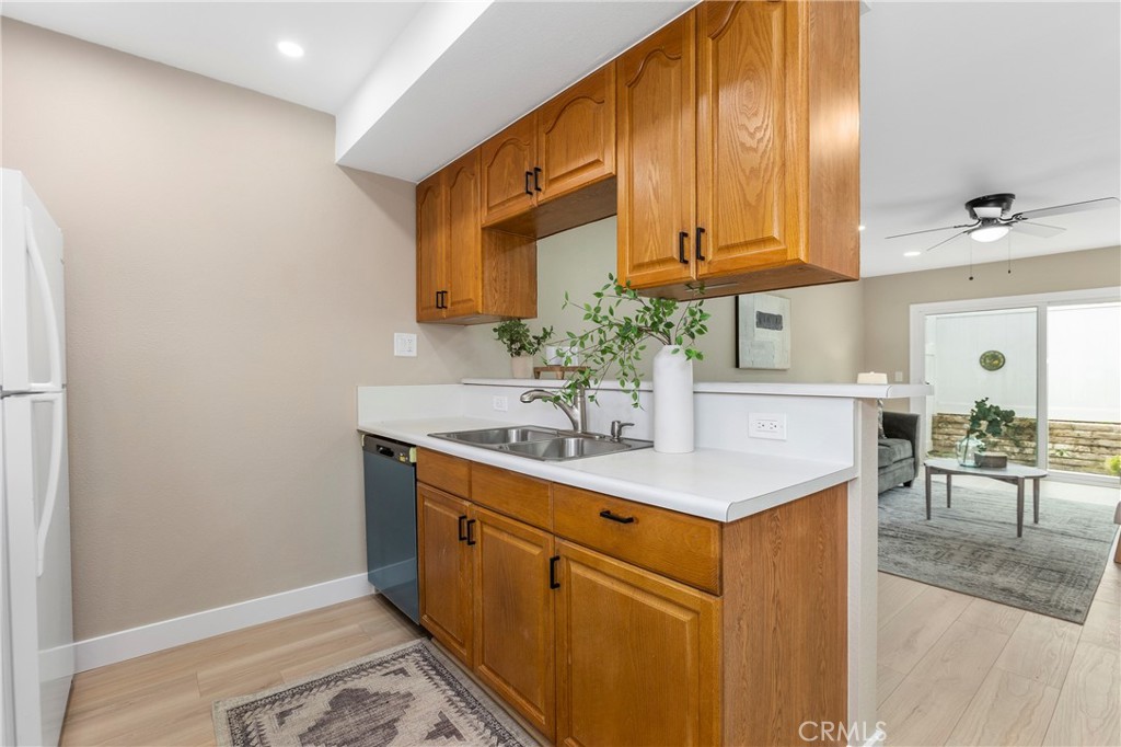 732 West Lambert Road, Unit 34 La Habra, CA 90631 - Photo 7 of 18