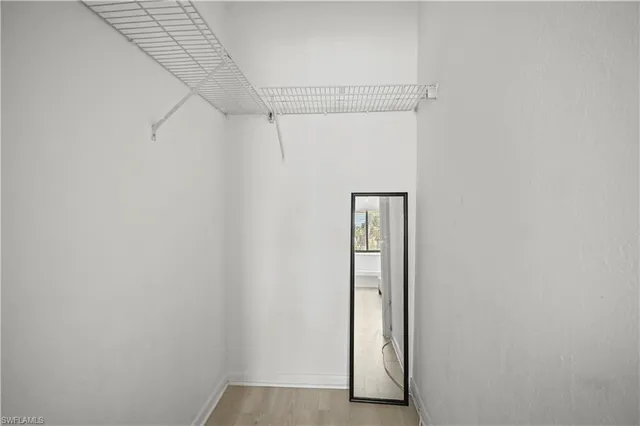 $1,800 | 4607 Bayshore Drive, Unit K7, Naples, FL 34112