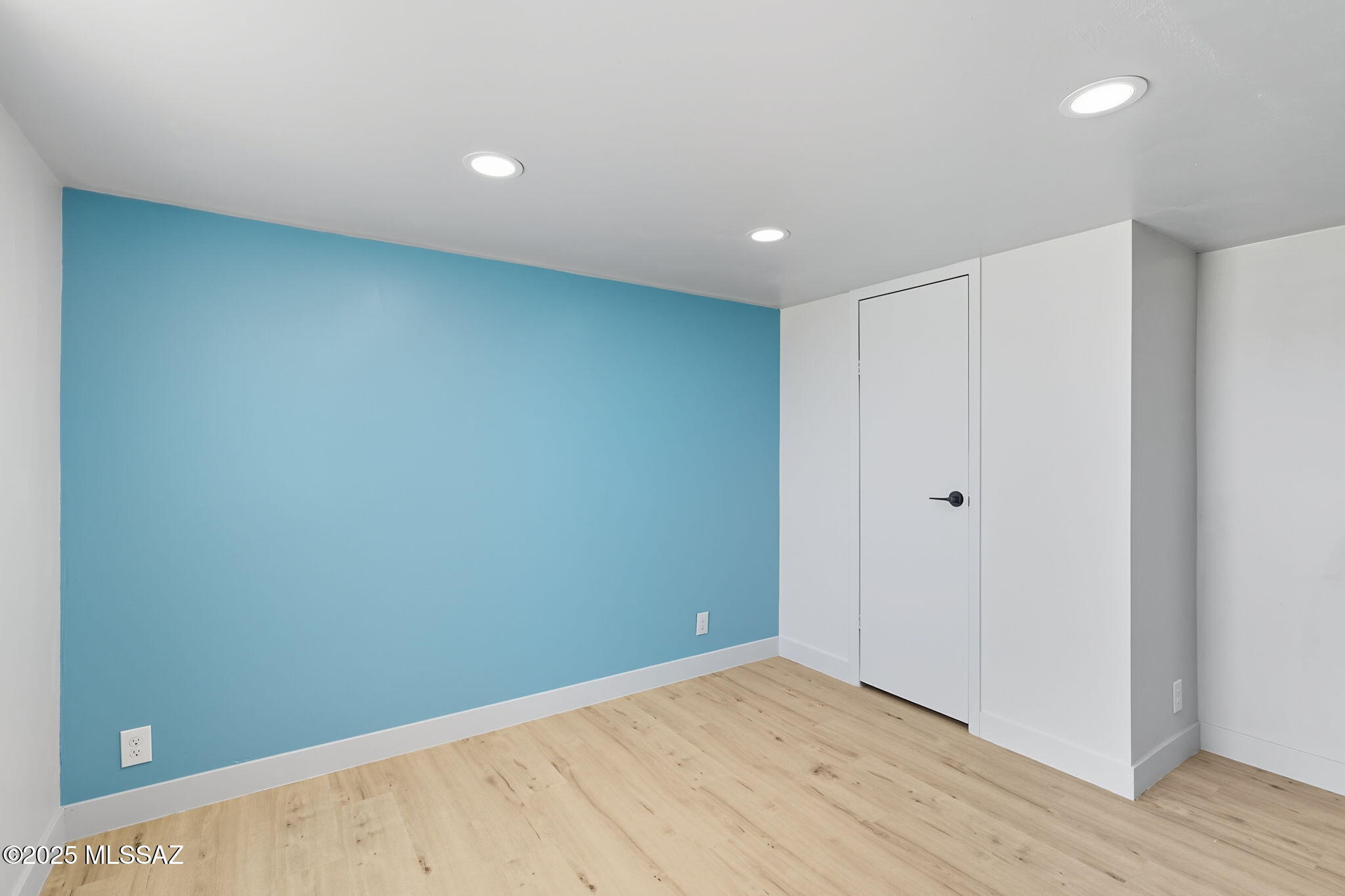 8790 North Trico Road Marana, AZ 85653 - Photo 18 of 35 a view of an empty room