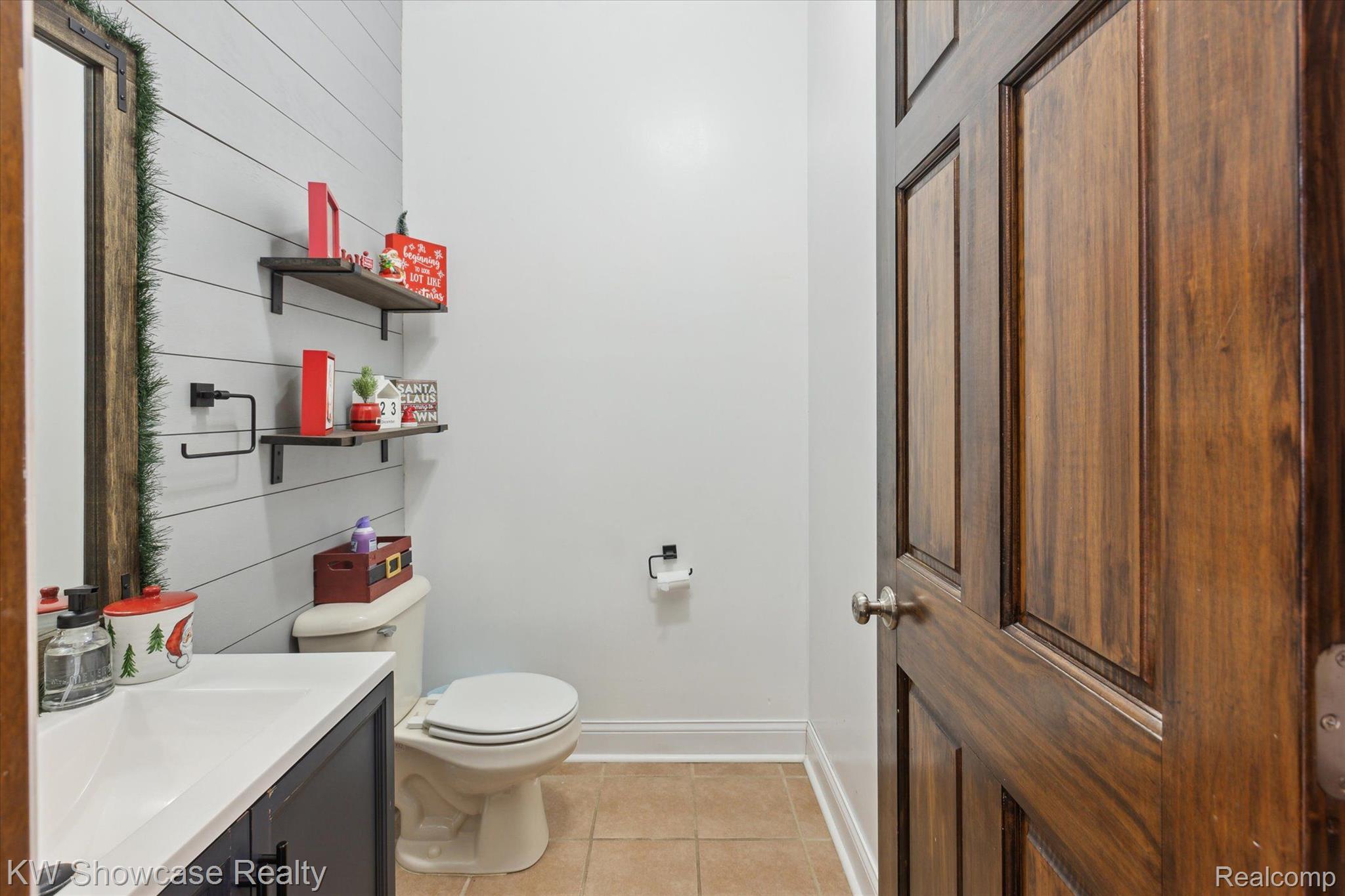 15568 West Ridge Road Oakley, MI 48649 - Photo 13 of 44 Main Floor Powder