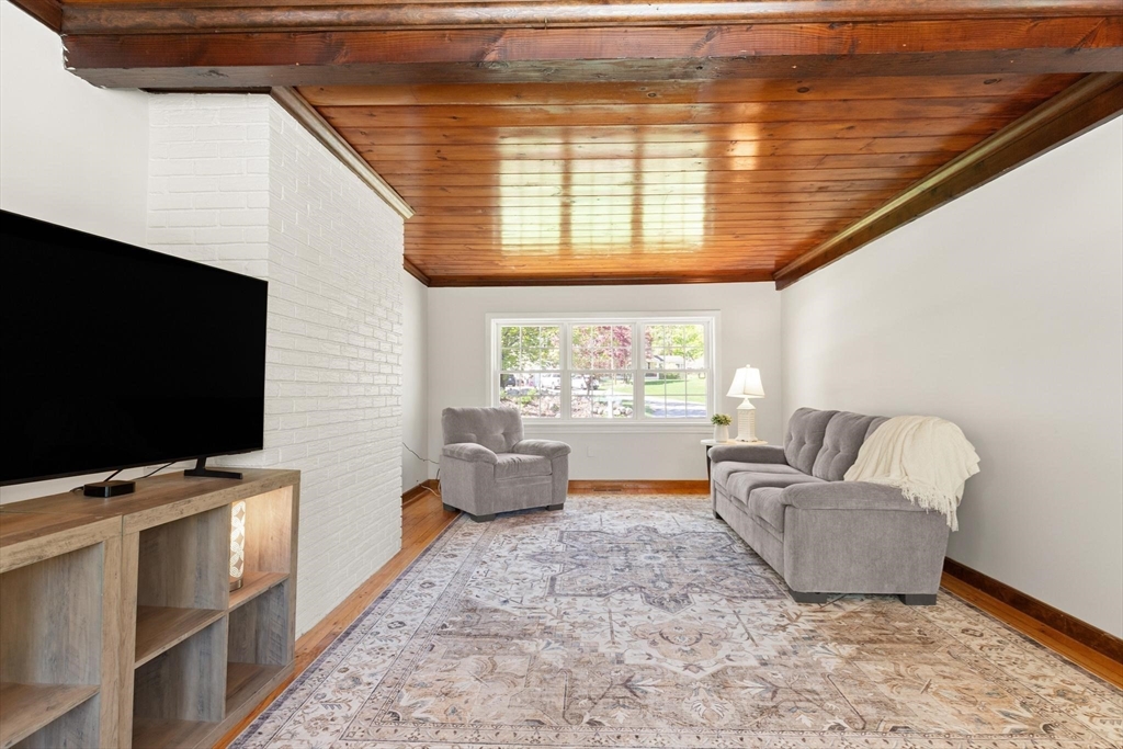 10 Lowell Road Westford, MA 01886 - Photo 10 of 25