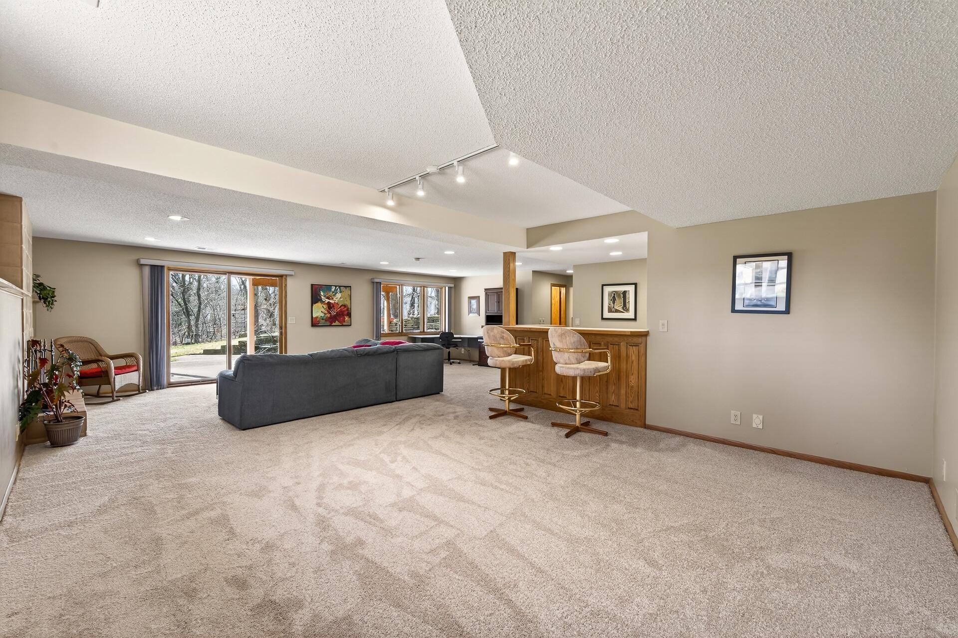 12069 Holly Street Northwest Coon Rapids, MN 55448 - Photo 11 of 61