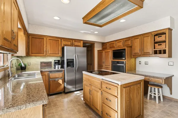 $515,000 | 12069 Holly Street Northwest, Coon Rapids, MN 55448