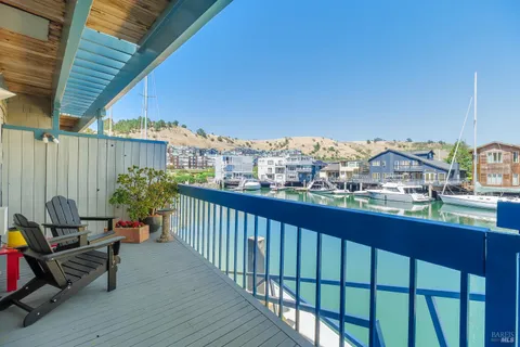 $999,999 | 1318 South Mallard Drive, Richmond, CA 94801