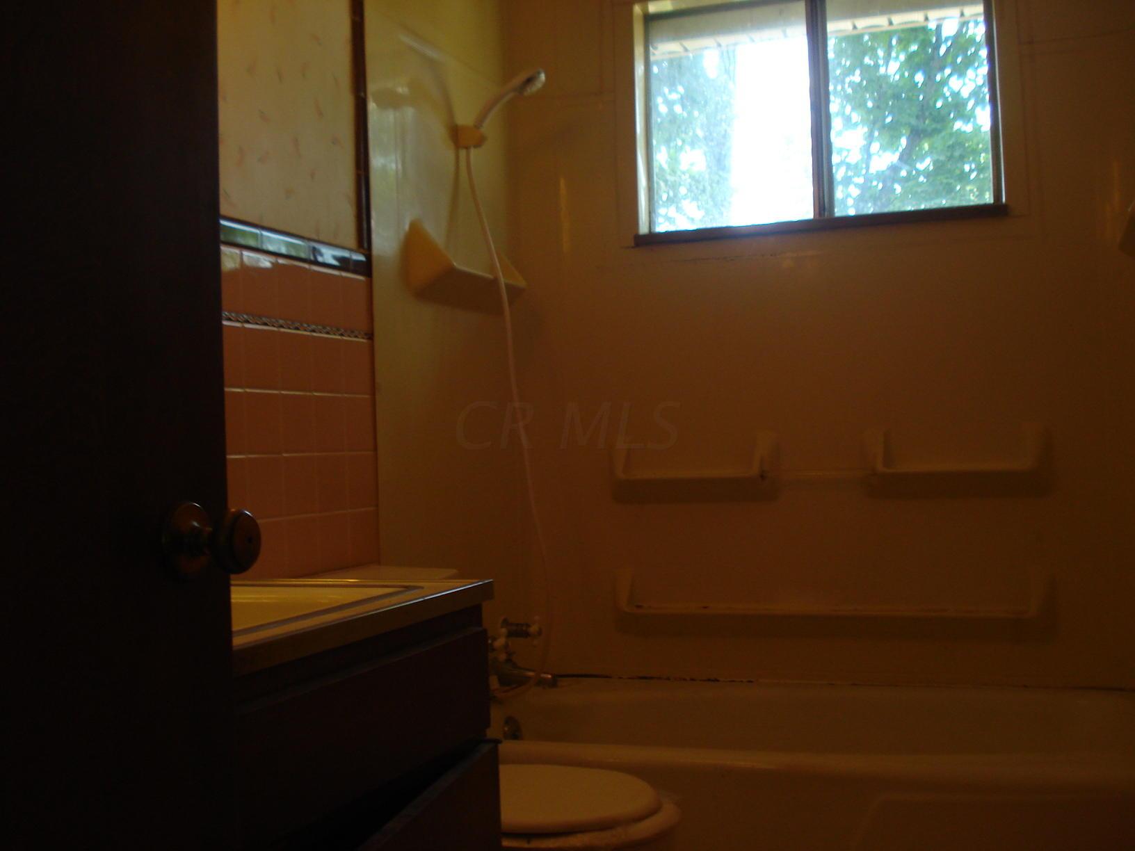 1710 Sunset Avenue Springfield, OH 45505 - Photo 4 of 11
