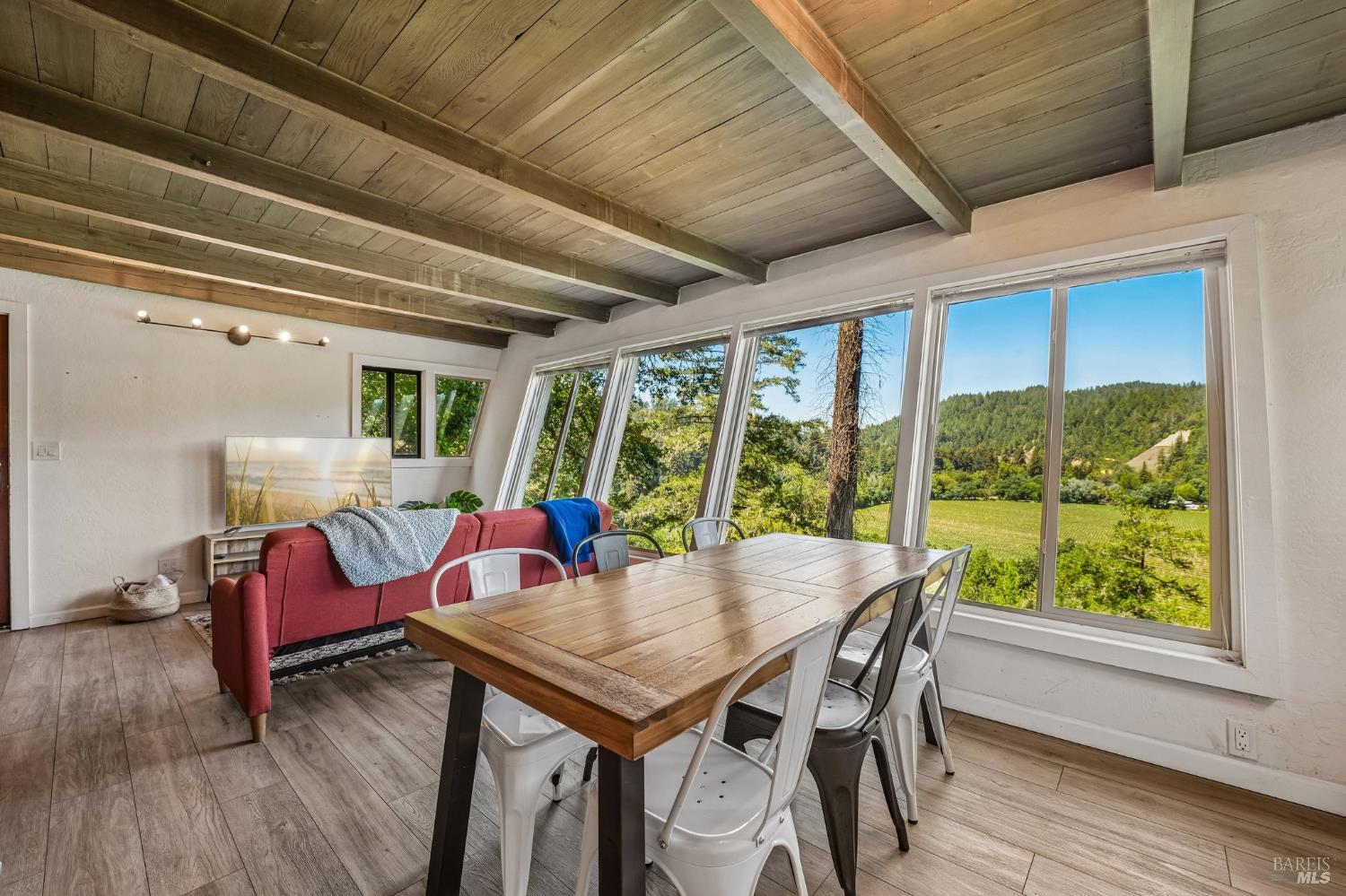 11688 Oak Road Forestville, CA 95436 - Photo 4 of 56