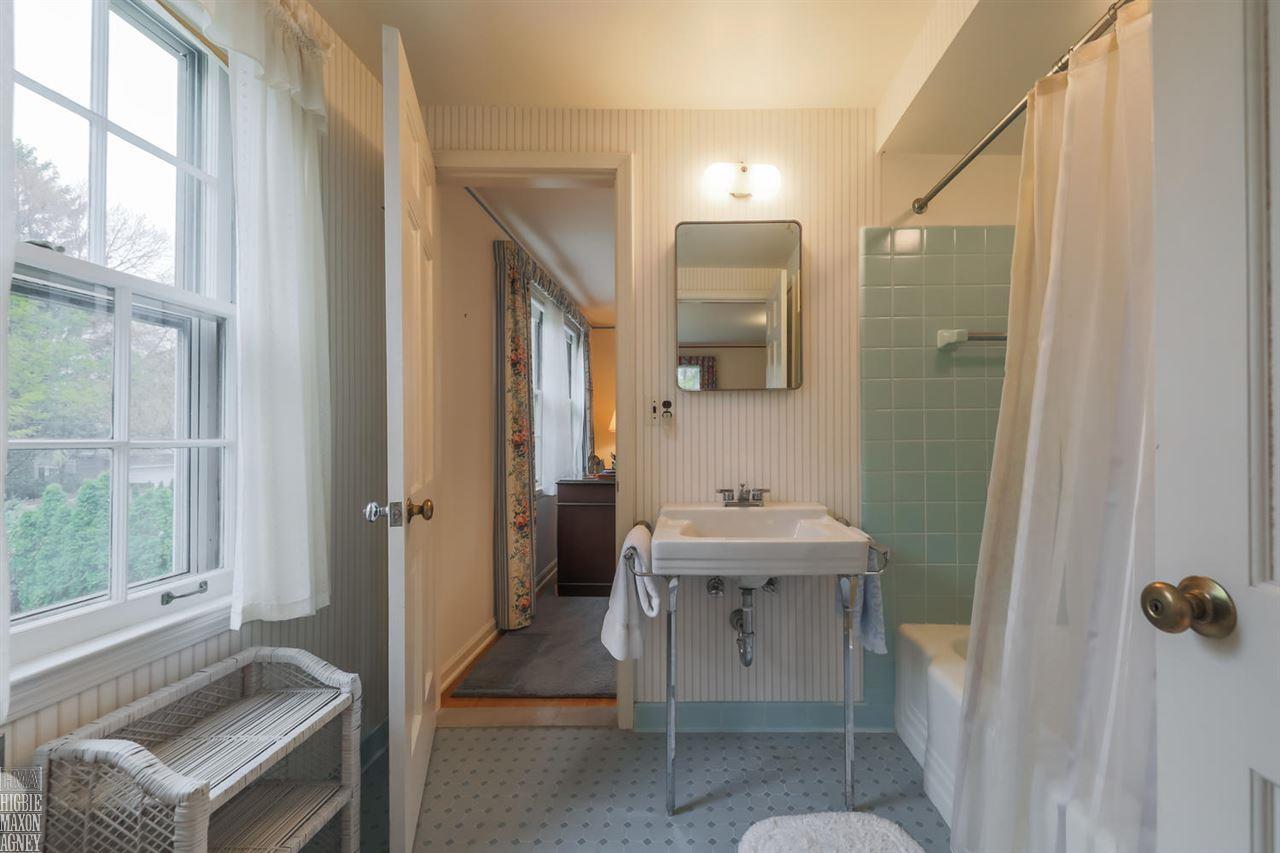 82 Cloverly Road Grosse Pointe Farms, MI 48236 - Photo 29 of 40