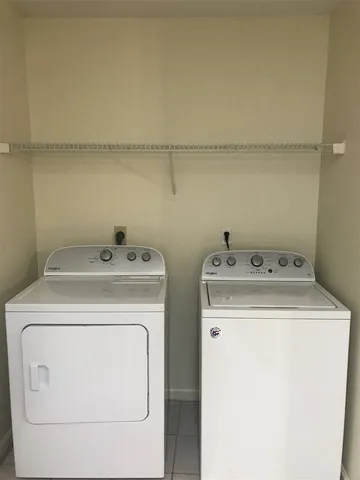 $1,250 | 827 Richmond Street, Unit C D H, Tallahassee, FL 32304