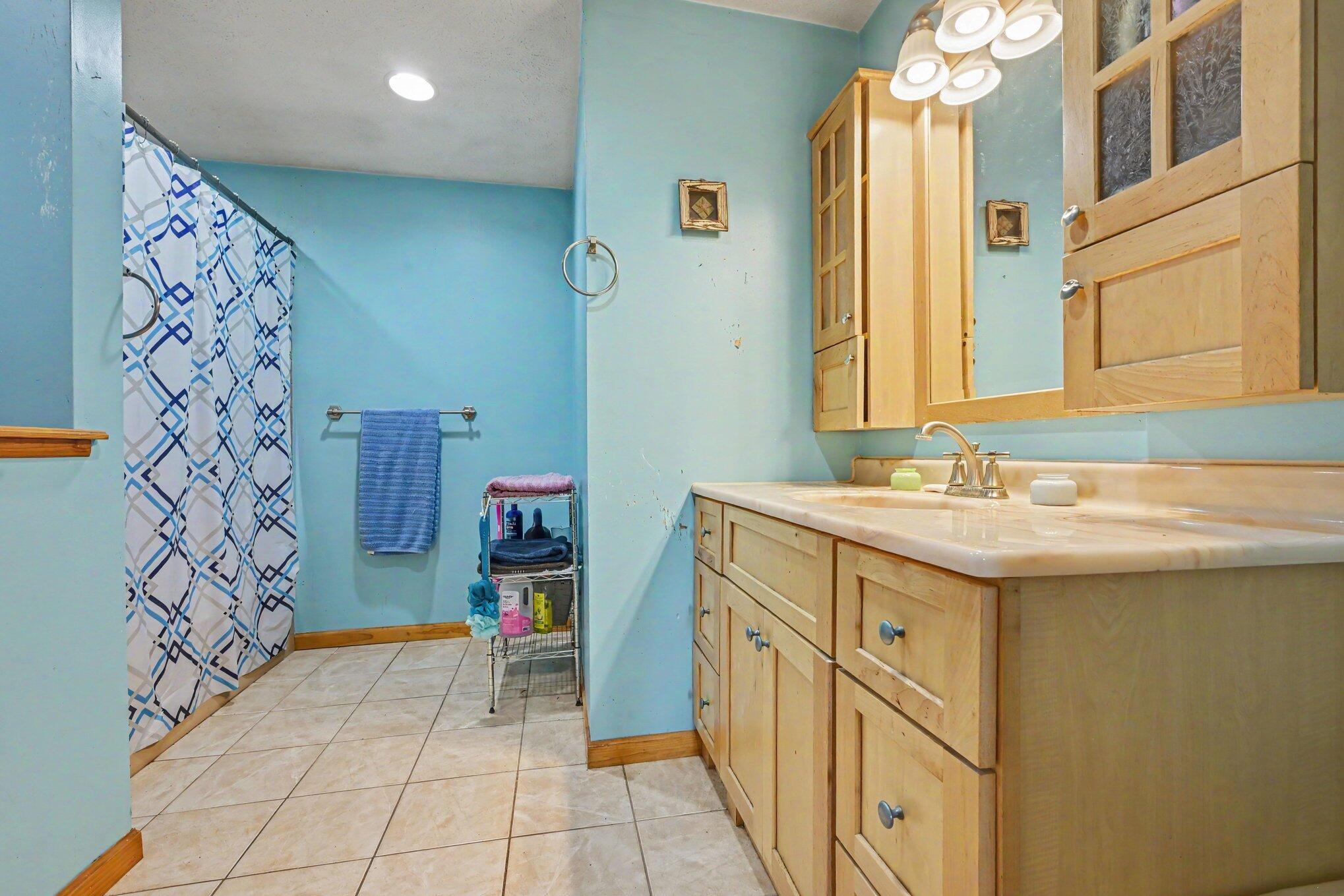 59293 Roberts Road Three Rivers, MI 49093 - Photo 9 of 28 file_6944