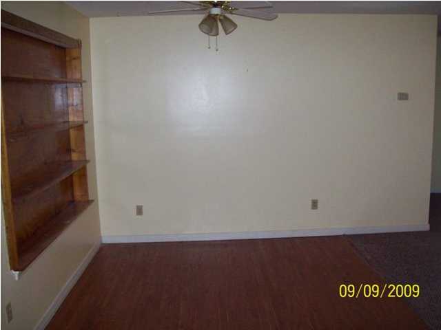 1447 Preservation Path Baker, FL 32531 - Photo 8 of 12