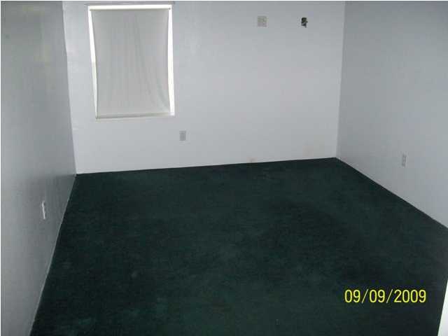 1447 Preservation Path Baker, FL 32531 - Photo 9 of 12