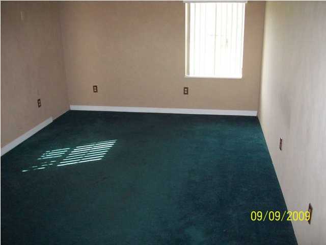 1447 Preservation Path Baker, FL 32531 - Photo 10 of 12