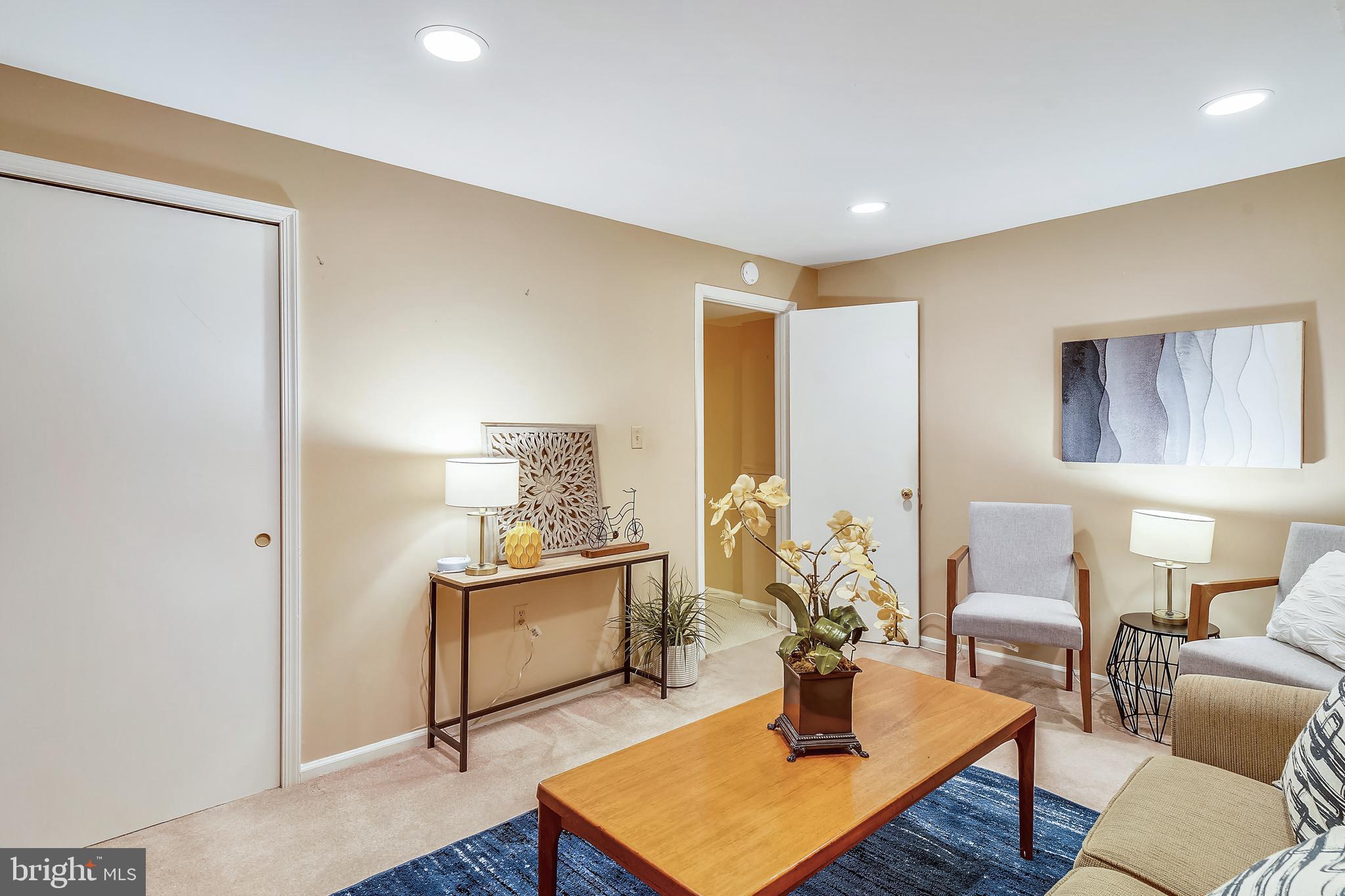 2125 Derby Ridge Lane, Unit 16 Silver Spring, MD 20910 - Photo 31 of 32 Office / den