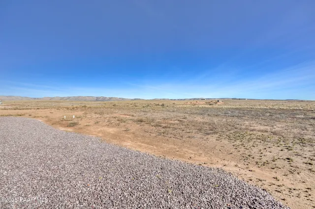 $425,000 | 26887 North Chicory Way, Paulden, AZ 86334