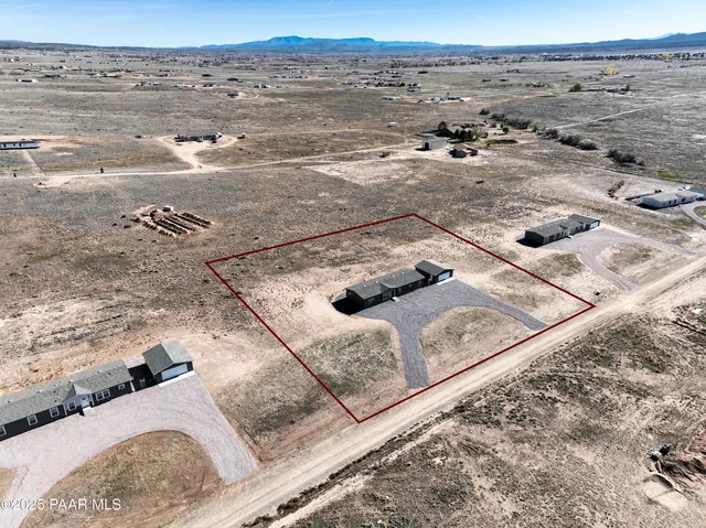 $425,000 | 26887 North Chicory Way, Paulden, AZ 86334