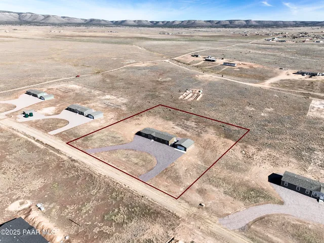 $425,000 | 26887 North Chicory Way, Paulden, AZ 86334