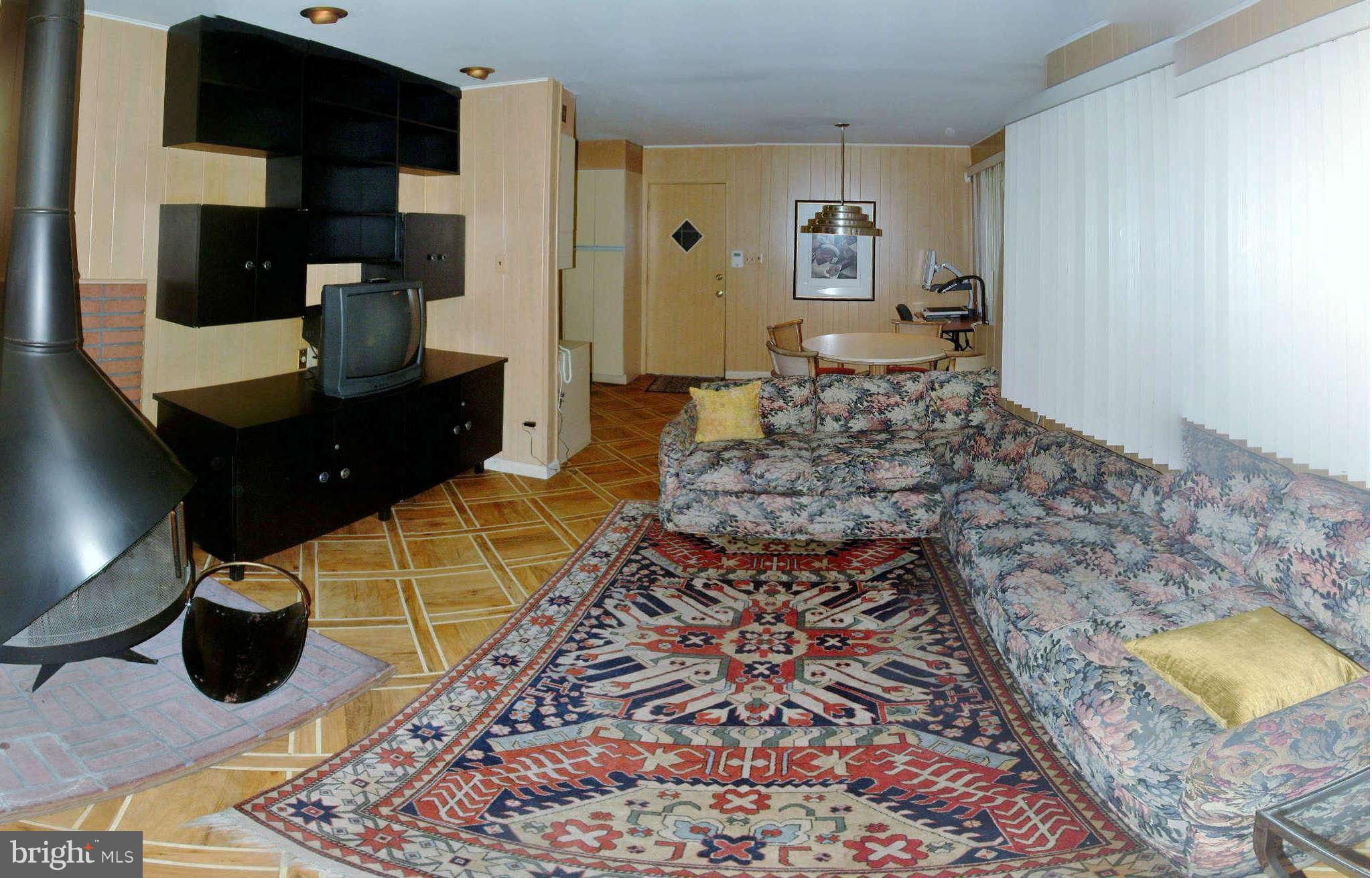3401 Garrison Farms Road Baltimore, MD 21208 - Photo 7 of 20 Family Room