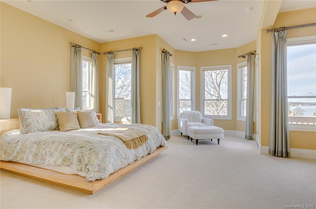 14044 Point Lookout Road Charlotte, NC 28278 - Photo 13 of 24 Gallery Image 13