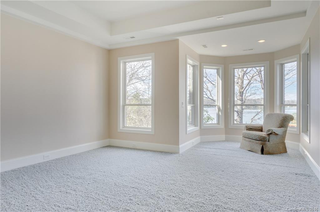 14044 Point Lookout Road Charlotte, NC 28278 - Photo 18 of 24 Gallery Image 18
