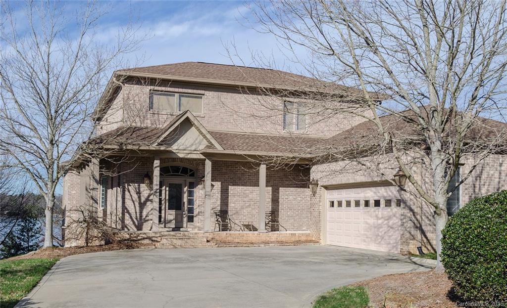 14044 Point Lookout Road Charlotte, NC 28278 - Photo 3 of 24 Gallery Image 3