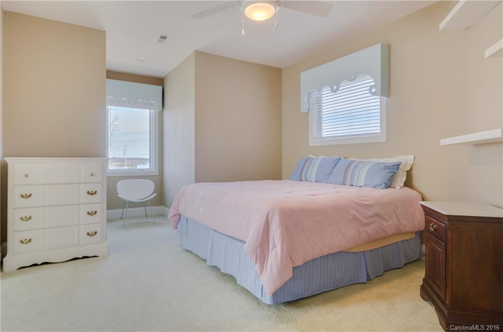 14044 Point Lookout Road Charlotte, NC 28278 - Photo 22 of 24 Gallery Image 22